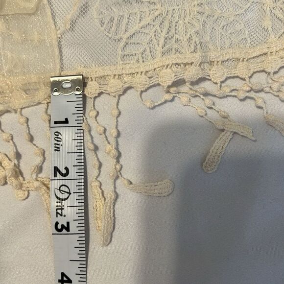 Pier1 cream colored lacy embellished oblong scarf 71” long including fringe EUC - Picture 11 of 13